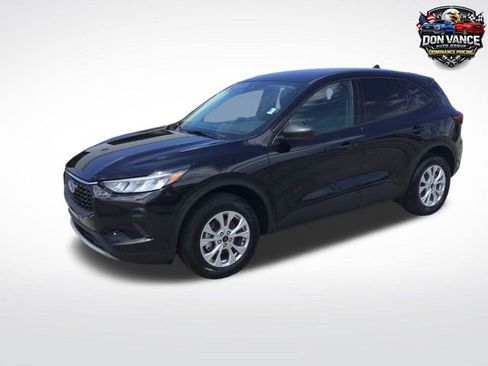 Used 2025 Ford Escape Active AWD/4WD image 1