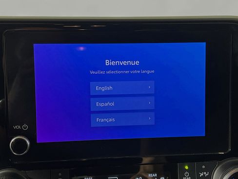 Used 2024 Toyota Highlander LE image 28