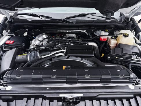 Used 2024 GMC Sierra 2500 AT4 w/ Technology Package image 23