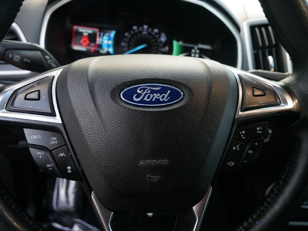 Used 2019 Ford Edge SEL w/ Equipment Group 201A FWD image 17