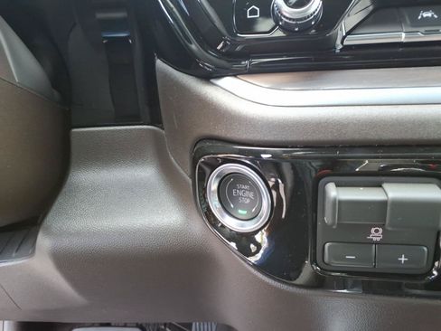 New 2026 GMC Sierra 1500 SLT w/ SLT Premium Plus Package AWD/4WD image 12