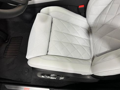 New 2026 BMW X7 xDrive40i image 30