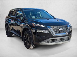 Used 2023 Nissan Rogue SV video 3