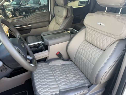 Used 2026 Ford F350 Platinum w/ Platinum Plus Package AWD/4WD image 22