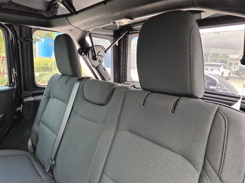 Used 2022 Jeep Wrangler Unlimited Sport AWD/4WD image 27