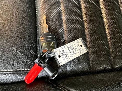 Used 2011 Ford Mustang GT Premium w/ Security Pkg image 10