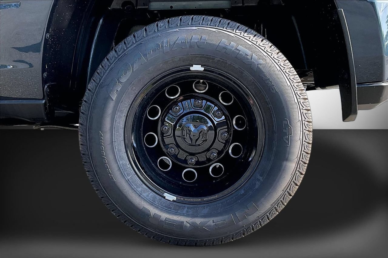 New 2026 RAM 3500 Big Horn AWD/4WD image 33