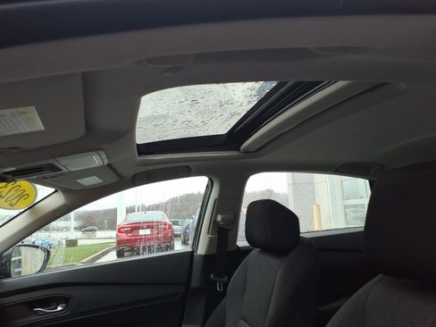 Certified 2023 Honda Accord EX image 32