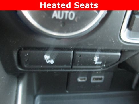 Used 2023 Chevrolet Tahoe Z71 w/ Luxury Package image 18