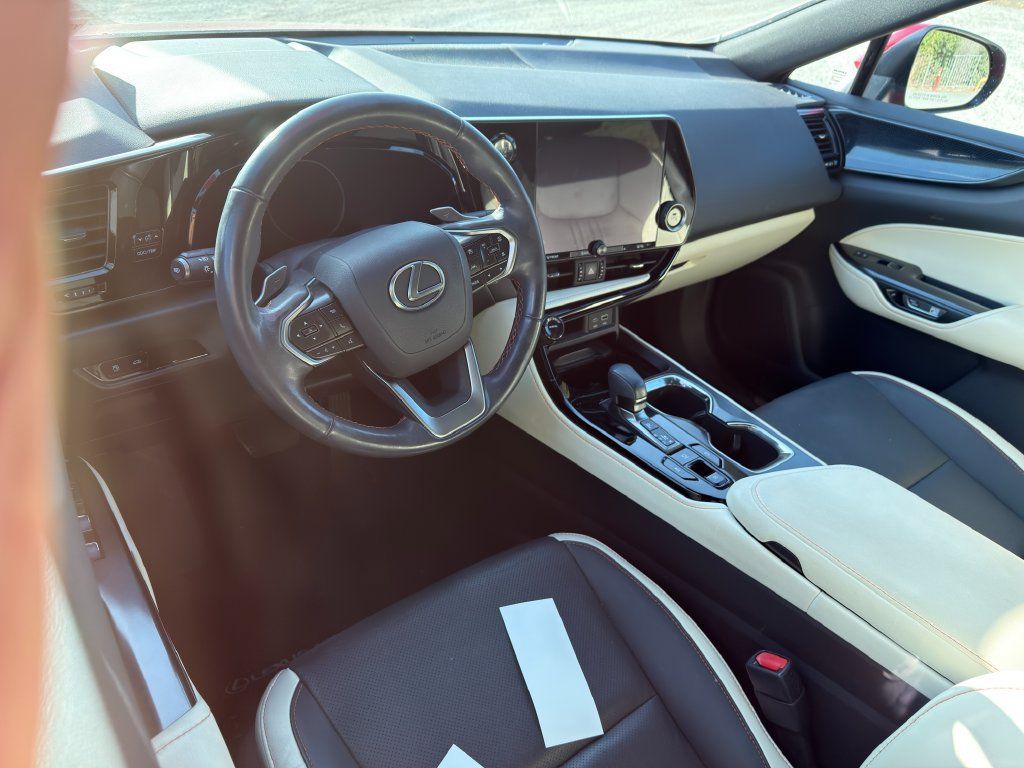 Used 2024 Lexus NX 250 FWD w/ Cold Area Package image 6
