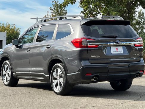 Used 2024 Subaru Ascent Premium w/ Convenience Package AWD/4WD image 6