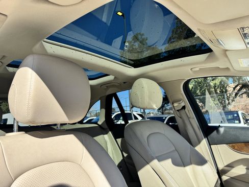 Used 2018 Mercedes-Benz GLC 300 GLC 300 image 30