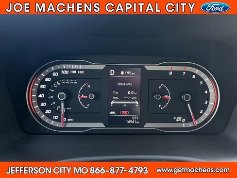 Used 2024 Hyundai Santa Cruz SE image 17