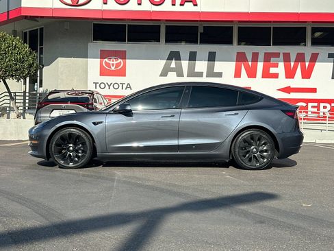 Used 2023 Tesla Model 3 Standard Range RWD image 2