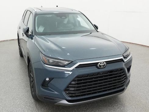 New 2026 Toyota Grand Highlander Limited FWD image 36