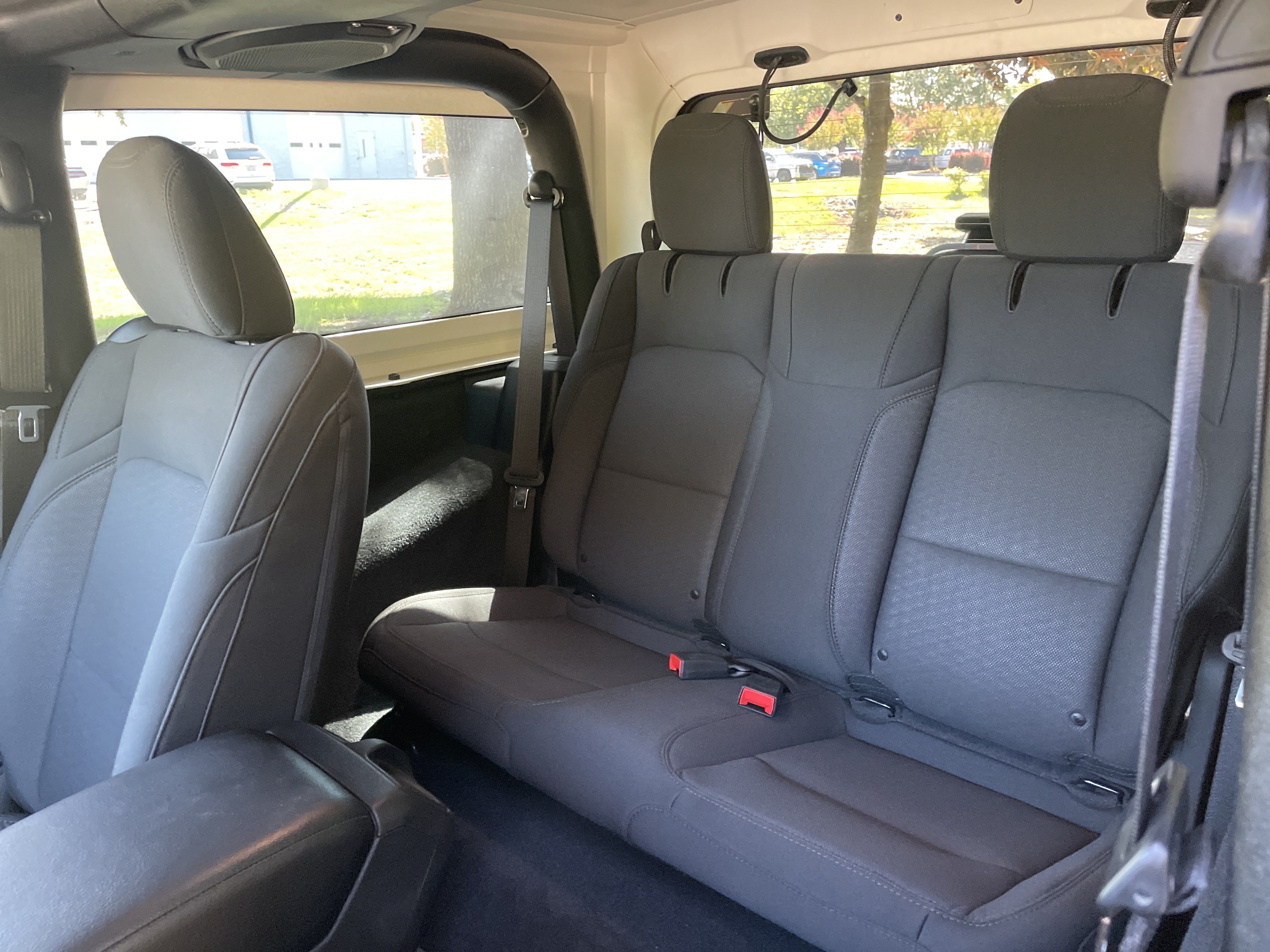Used 2020 Jeep Wrangler Sport AWD/4WD image 29