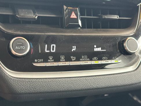 Certified 2024 Toyota Corolla LE FWD image 23