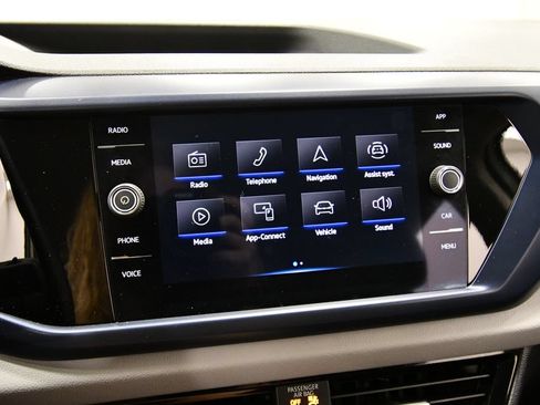 Used 2023 Volkswagen Taos SE AWD/4WD image 23