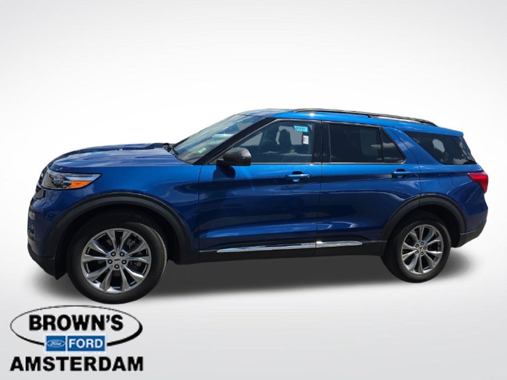 Used 2023 Ford Explorer XLT w/ Equipment Group 202A AWD/4WD image 5