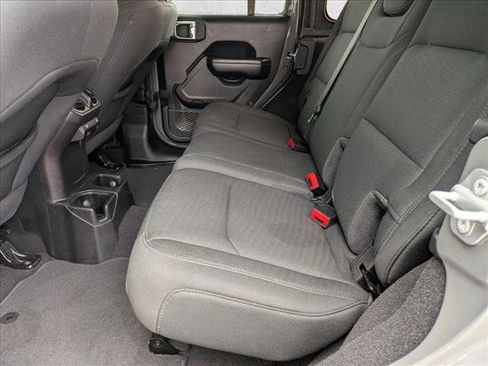 Used 2021 Jeep Wrangler Unlimited Sport image 18