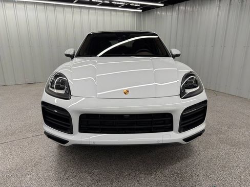 Used 2021 Porsche Cayenne Coupe AWD/4WD image 2