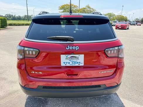 Used 2023 Jeep Compass Limited AWD/4WD image 4