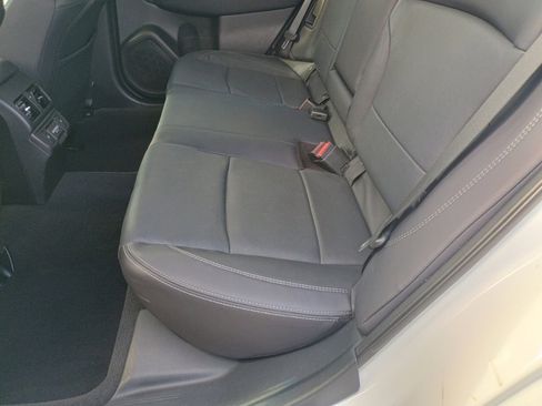 Used 2018 Subaru Outback 2.5i Limited image 16