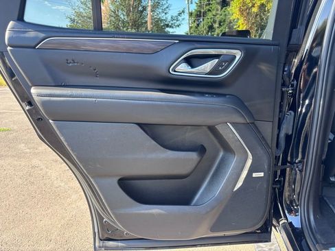 Used 2023 Chevrolet Tahoe Z71 w/ Z71 Off-Road Package image 38