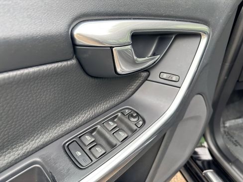 Used 2014 Volvo S60 T5 AWD/4WD image 16