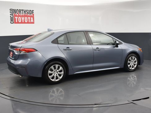 Used 2024 Toyota Corolla LE FWD image 4