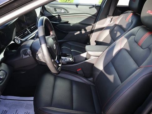 Used 2025 Chevrolet Trax RS w/ Driver Confidence Package FWD image 19