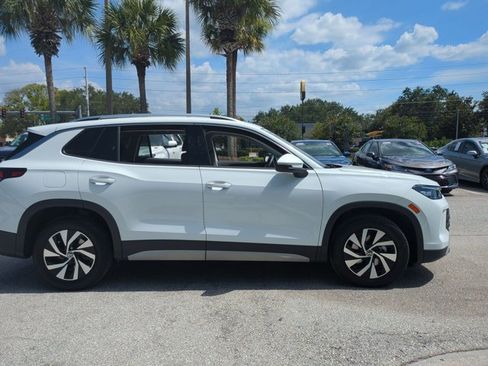 Used 2025 Volkswagen Tiguan S FWD image 4