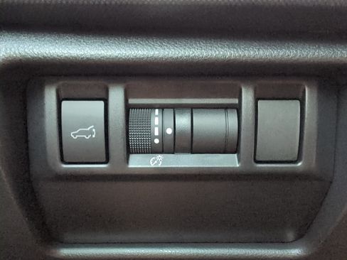 Used 2025 Subaru Forester Touring w/ Popular Package - Touring AWD/4WD image 37