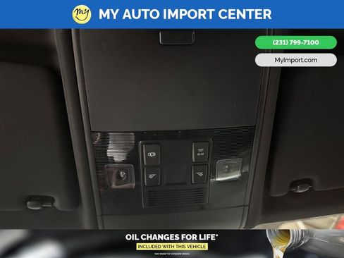 Used 2020 Volkswagen Atlas Cross Sport SE w/ Towing Package image 24