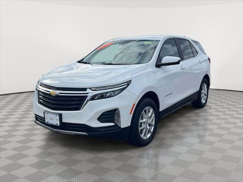 Used 2022 Chevrolet Equinox LT image 3