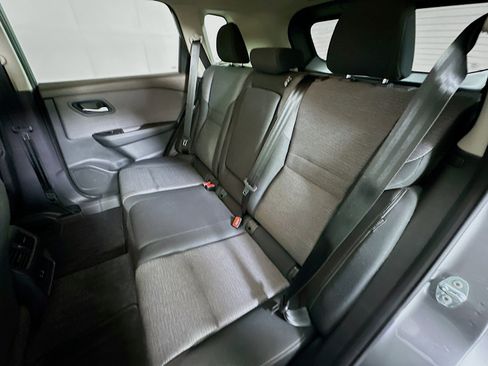 Used 2023 Nissan Rogue SV FWD image 26