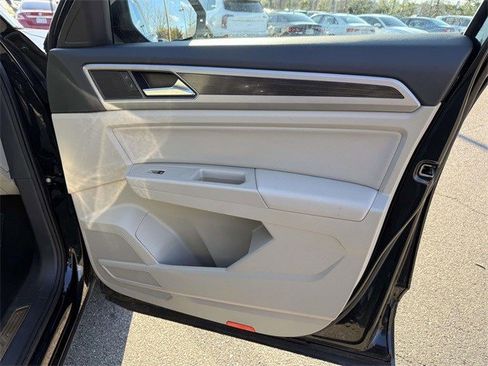 Used 2019 Volkswagen Atlas SEL image 15