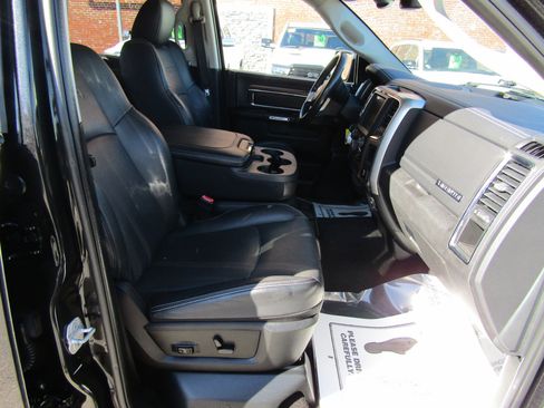 Used 2017 RAM 1500 Laramie image 19