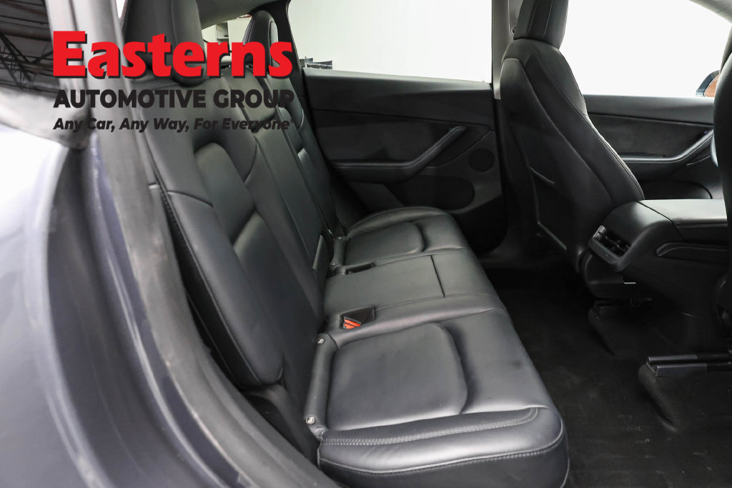 Used 2022 Tesla Model Y Long Range AWD/4WD image 18