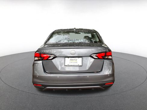 Used 2025 Nissan Versa SV image 6