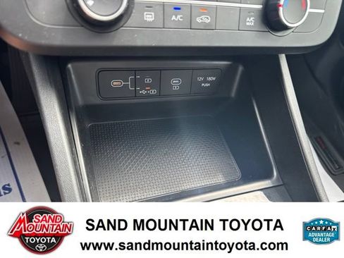 Used 2025 Hyundai Tucson SE FWD image 20