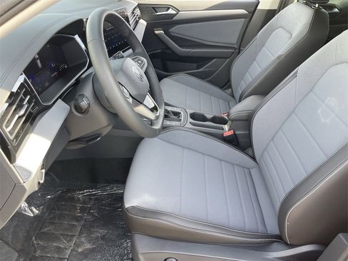 New 2026 Volkswagen Jetta SE image 15