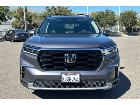 Used 2024 Honda Pilot Elite image 9