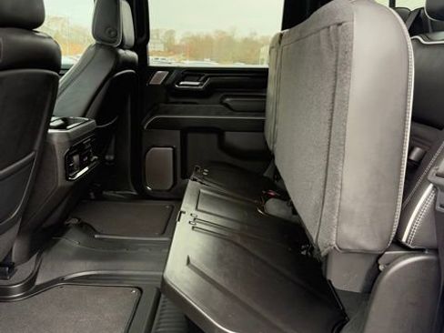 Used 2025 GMC Sierra 2500 AT4X image 27