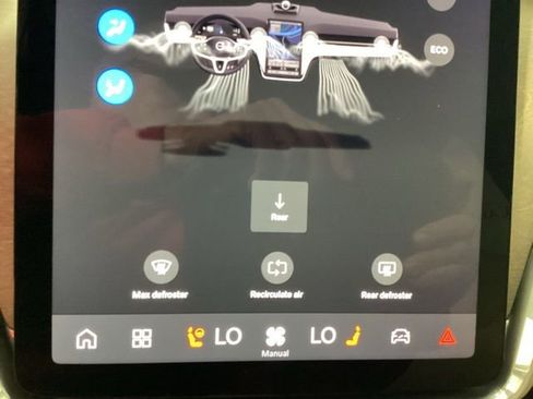 New 2026 Volvo EX90 Ultra image 24