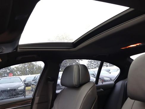 Used 2013 BMW 550i Sedan RWD image 20