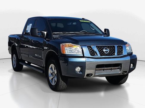Used 2013 Nissan Titan SV w/ SV Premium Utility Pkg image 2