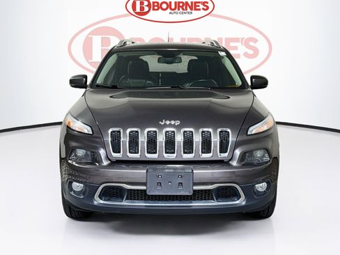 Used 2018 Jeep Cherokee Limited AWD/4WD image 6
