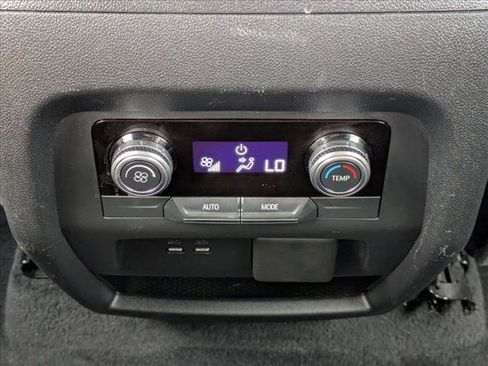 Used 2024 GMC Acadia Elevation image 16