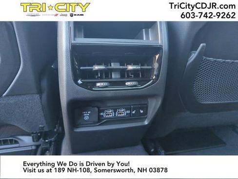 New 2025 Jeep Grand Cherokee Limited image 25